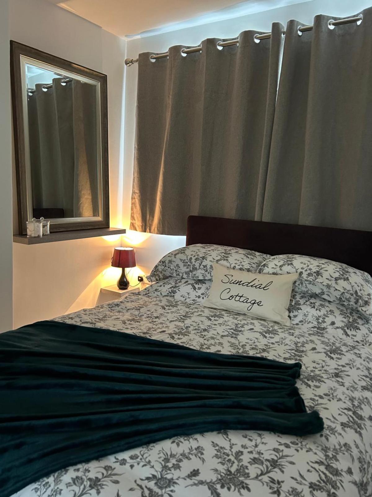 Sundial Cottage نيوتن أبوت المظهر الخارجي الصورة