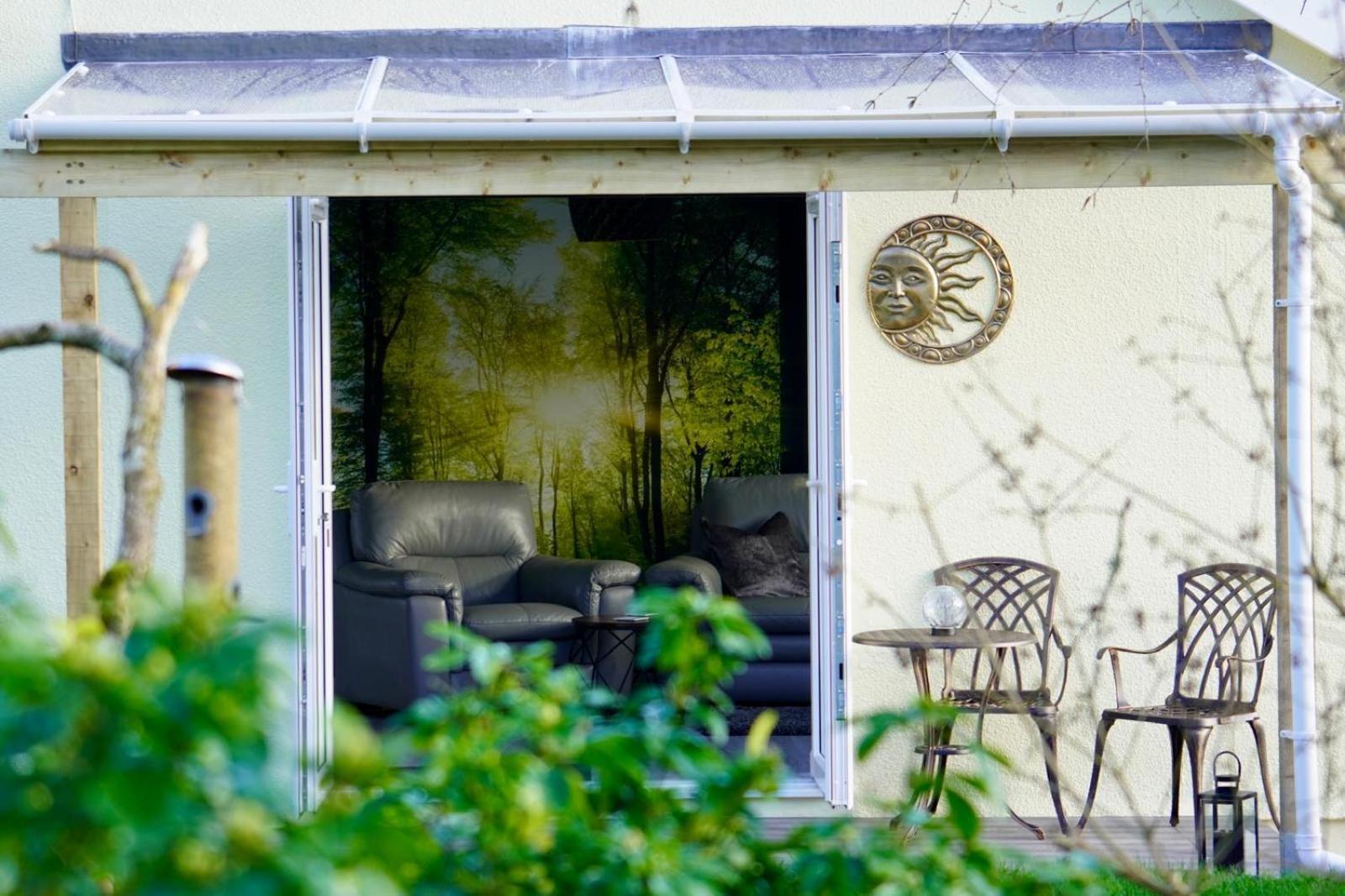 Sundial Cottage نيوتن أبوت المظهر الخارجي الصورة