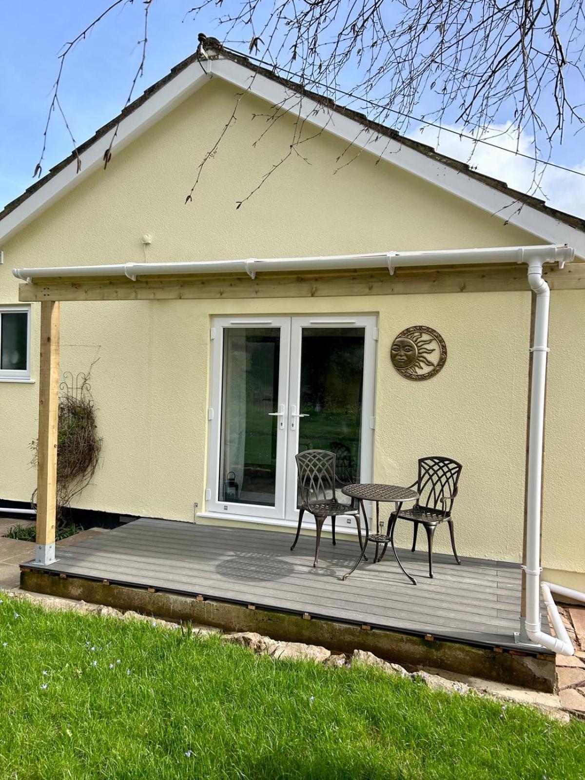 Sundial Cottage نيوتن أبوت المظهر الخارجي الصورة